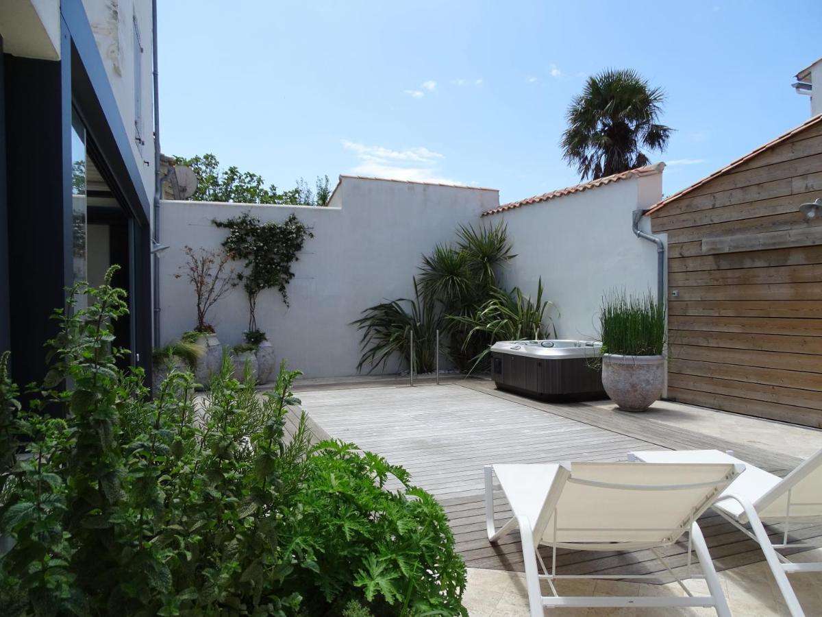 Maison Le Clos Neraud Avec Piscine Et Spa Saint-Martin-de-Ré Esterno foto